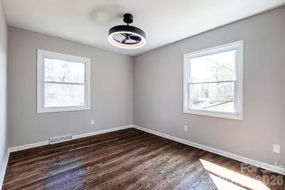 8 Hillview Road, Asheville, NC 28805 - Photo 36