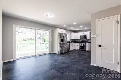 8 Hillview Road, Asheville, NC 28805 - Photo 26