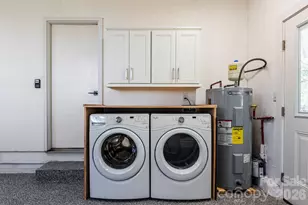 8 Hillview Rd, Asheville, NC 28805 - Photo 24