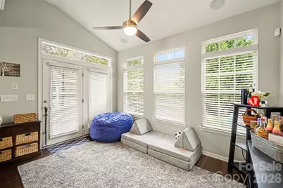 5705 Mossdale Lane, Charlotte, NC 28278 - Photo 10