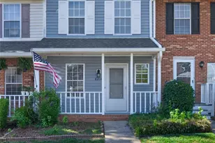 8214 Circle Tree Ln, Charlotte, NC 28277 - Photo 2