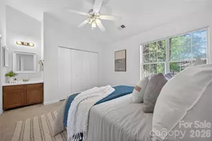 8214 Circle Tree Ln, Charlotte, NC 28277 - Photo 24