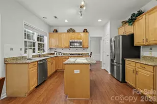 9144 Linden Tree Ln, Charlotte, NC 28277 - Photo 12