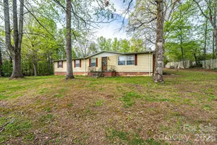 2474 Chandler Pl, Granite Falls, NC 28630 - Photo 2