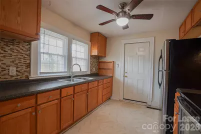 303 Devine Avenue, Belmont, NC 28012 - Photo 6