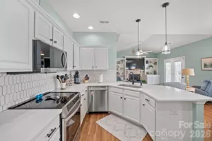 16515 Amberside Rd E, Cornelius, NC 28031 - Photo 12