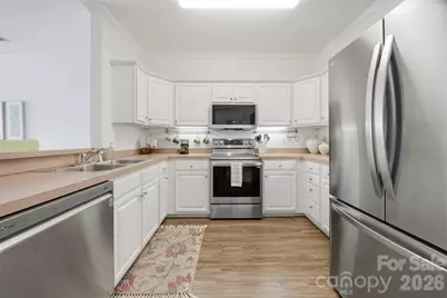 1410 4th Street Drive NW #205, Hickory, NC 28601 - Photo 12