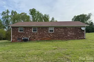 1814 Powerline Dr, Shelby, NC 28152 - Photo 12