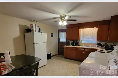 475 13th Avenue NE, Hickory, NC 28601 - Photo 10