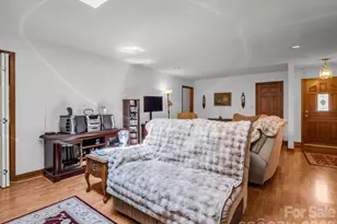 80 Fox Briar Dr, Columbus, NC 28722 - Photo 10