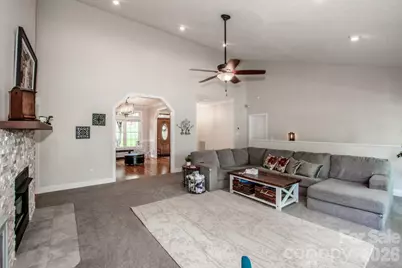 239 Pinnacle Shores Drive, Mooresville, NC 28117 - Photo 8