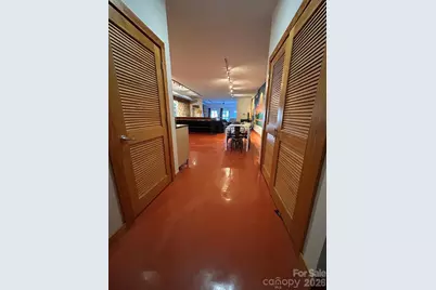 28 N Lexington Avenue, Asheville, NC 28801 - Photo 8