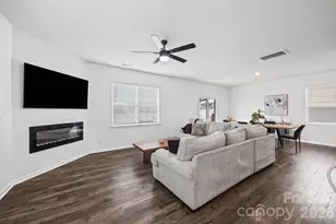 342 Court House Ave, York, SC 29745 - Photo 4