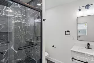 102 W Carolina Ave, Bessemer City, NC 28016 - Photo 16