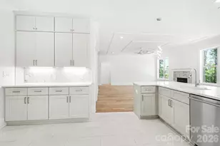 4300 Tangle Dr, Charlotte, NC 28211 - Photo 12