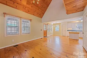 41 Trapper Ln, Waynesville, NC 28785 - Photo 10