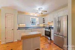 41 Trapper Ln, Waynesville, NC 28785 - Photo 14