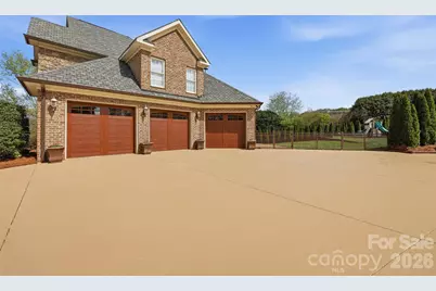 3638 Hogan Court NE, Conover, NC 28613 - Photo 10