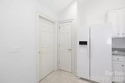 4328 Grassy Drive, Greensboro, NC 27409 - Photo 20