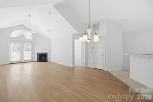 4328 Grassy Dr, Greensboro, NC 27409 - Photo 12