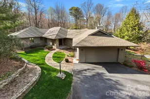 100 Elmridge Dr, Flat Rock, NC 28731 - Photo 2