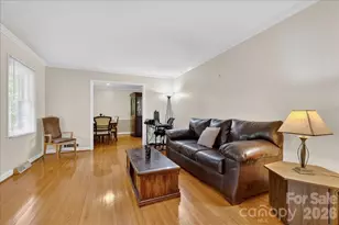 6201 Deliah Ln, Charlotte, NC 28215 - Photo 4