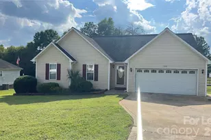 5316 Oaktree Dr, Gastonia, NC 28052 - Photo 2