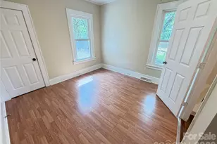 2149 Camp Greene St, Charlotte, NC 28208 - Photo 10