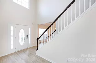 2705 Gosling Terrace Rd, Charlotte, NC 28262 - Photo 6