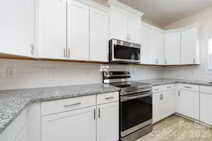 2705 Gosling Terrace Rd, Charlotte, NC 28262 - Photo 14