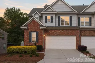 4818 Fonthill Ln, Charlotte, NC 28210 - Photo 1