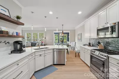 4818 Fonthill Lane, Charlotte, NC 28210 - Photo 8