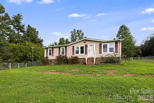 2490 Painters Gap Rd, Union Mills, NC 28167 - Photo 2