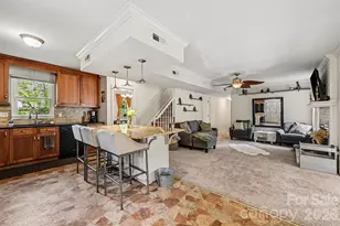 7729 Winterset Dr, Charlotte, NC 28270 - Photo 2