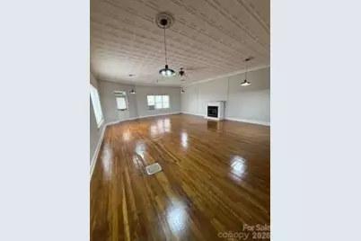 7 N Mitchell Avenue, Bakersville, NC 28705 - Photo 8