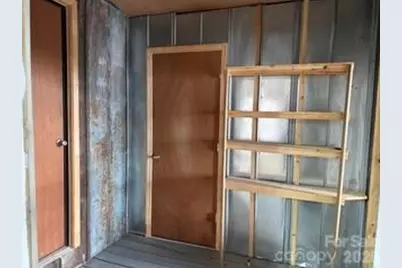 7 N Mitchell Avenue, Bakersville, NC 28705 - Photo 14