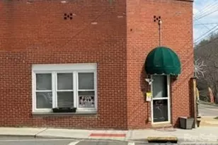 7 N Mitchell Ave, Bakersville, NC 28705 - Photo 1