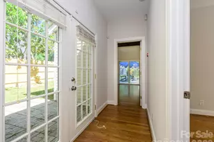 1929 Mecklenburg Ave, Charlotte, NC 28205 - Photo 16