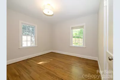 1929 Mecklenburg Avenue, Charlotte, NC 28205 - Photo 30