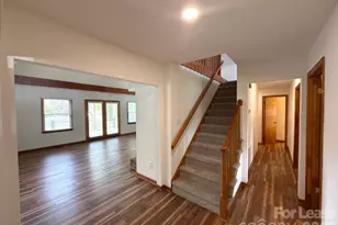 110 Aqua Dr, Mooresville, NC 28117 - Photo 2