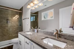 9 Shadowlawn Dr, Asheville, NC 28806 - Photo 8