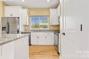 180 Moody Ave, Candler, NC 28715 - Photo 12