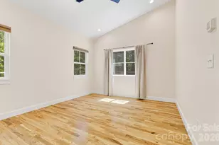 180 Moody Ave, Candler, NC 28715 - Photo 4