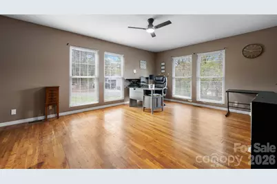 1604 4th Street NE, Hickory, NC 28601 - Photo 18