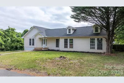 1604 4th Street NE, Hickory, NC 28601 - Photo 34