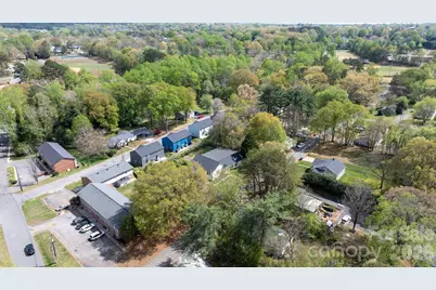 1604 4th Street NE, Hickory, NC 28601 - Photo 46