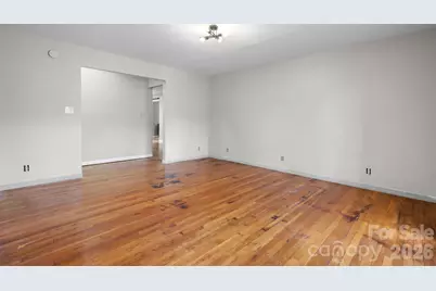1604 4th Street NE, Hickory, NC 28601 - Photo 14