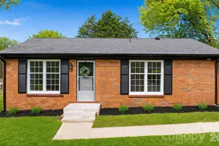 1307 6th Ave NW, Conover, NC 28613 - Photo 1