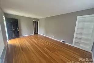 543 Allen St, Troy, NC 27371 - Photo 4