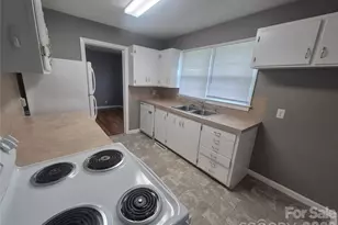 543 Allen St, Troy, NC 27371 - Photo 6